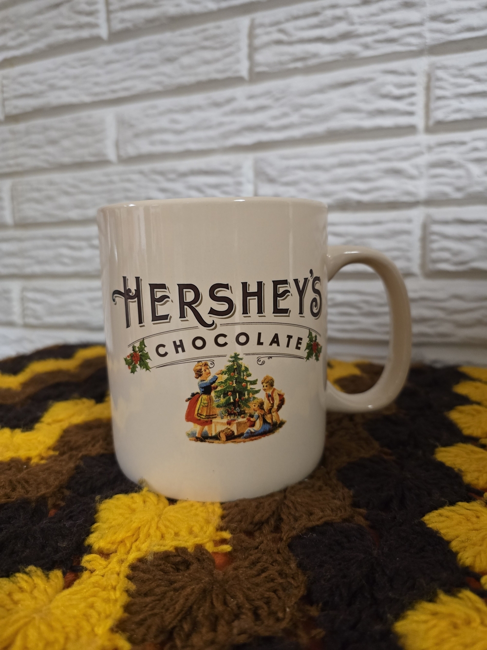 Hershey's Chocolate Holiday Mug - Cream with Vintage Illustration